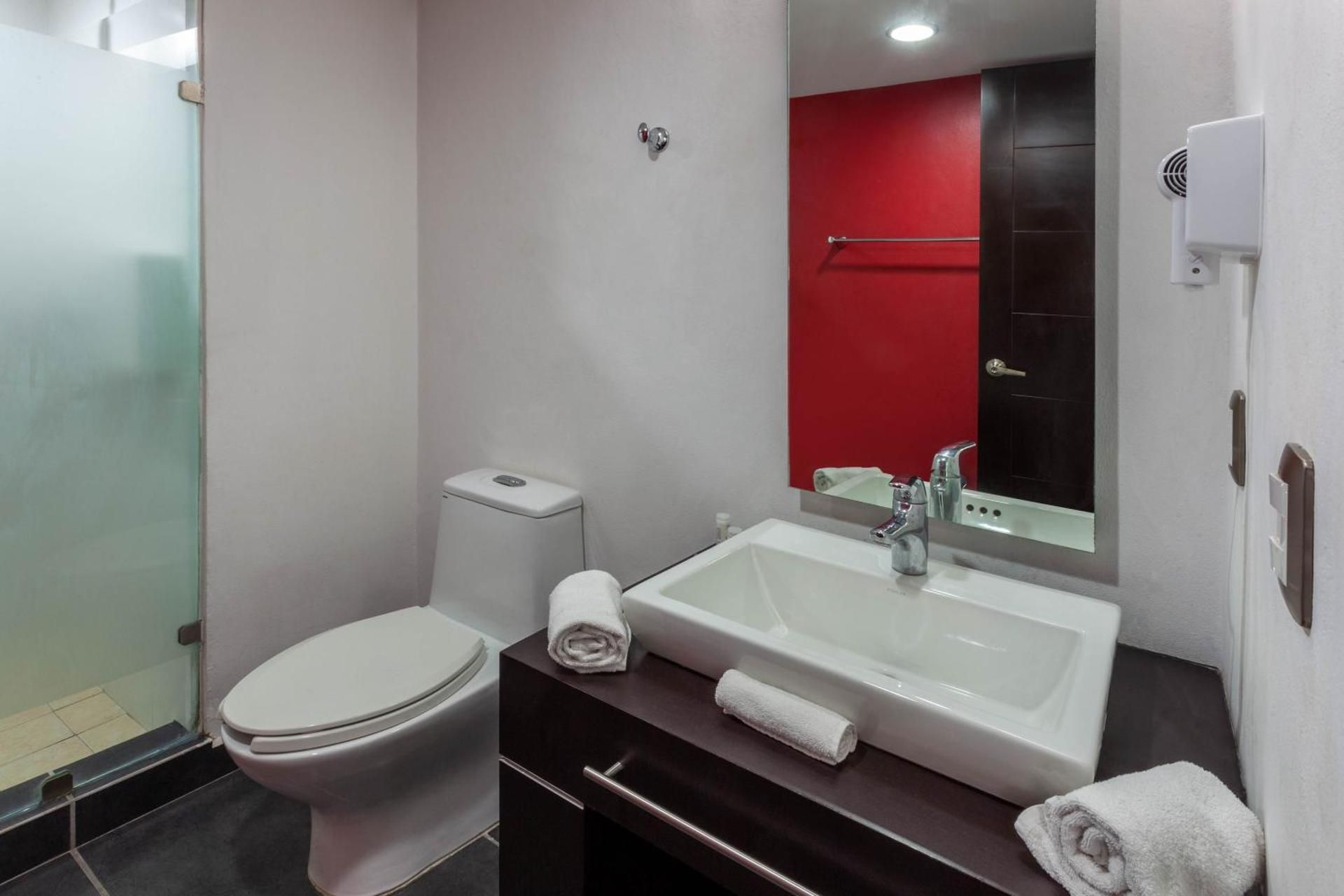 2 Queen Beds, Junior Suite, Non-Smoking