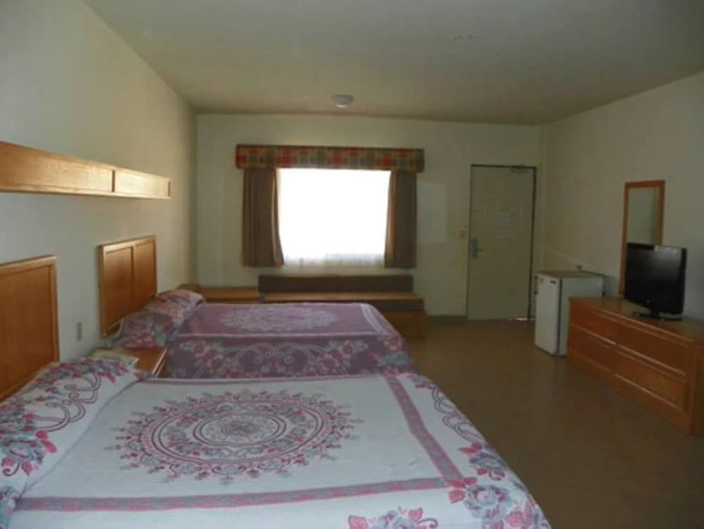 Junior Suite, 2 Queen Beds