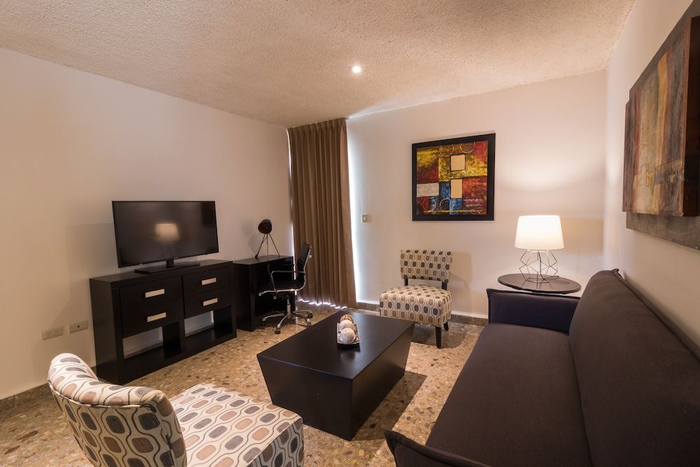 Nonna Mia Deluxe Room, 1 King Bed with Sofa bed, Balcony 9