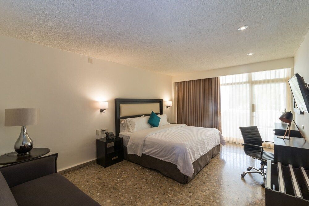 Nonna Mia Superior Suite 4