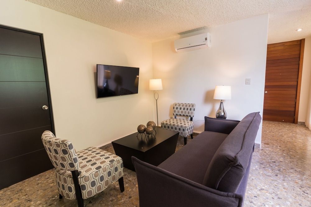 Nonna Mia Deluxe Room, 1 King Bed with Sofa bed, Balcony 12