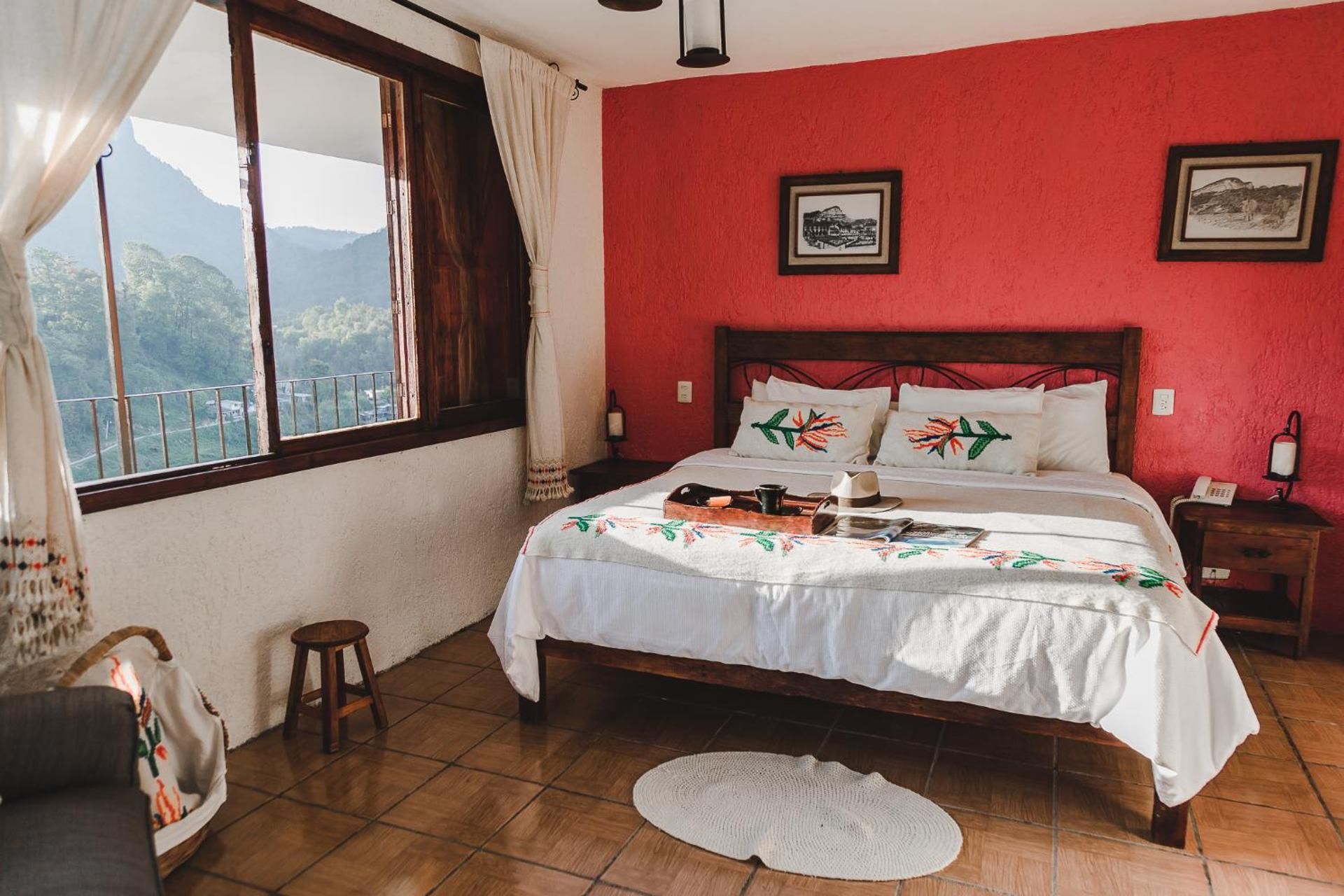 King Room with Mountain View