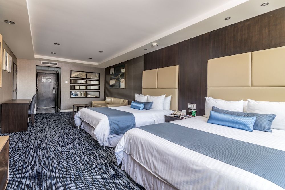 Hotel Pueblo Amigo Plaza & Casino Junior Double Room 4