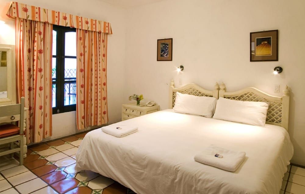 Hotel Belmar Superior Room, 1 King Bed 4