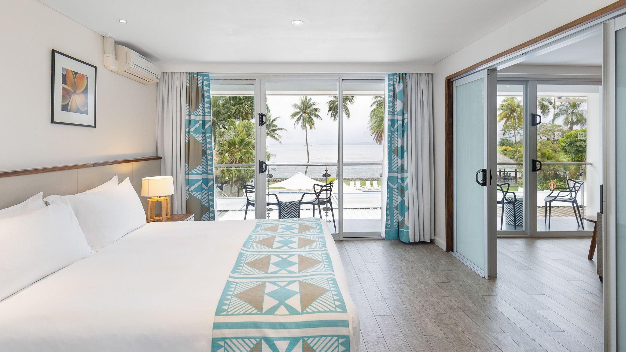 1 King Suite With Sofa Bed Ocean View