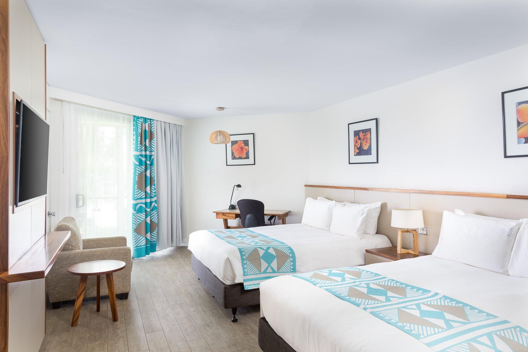 2 Double Beds Ocean Sunset View