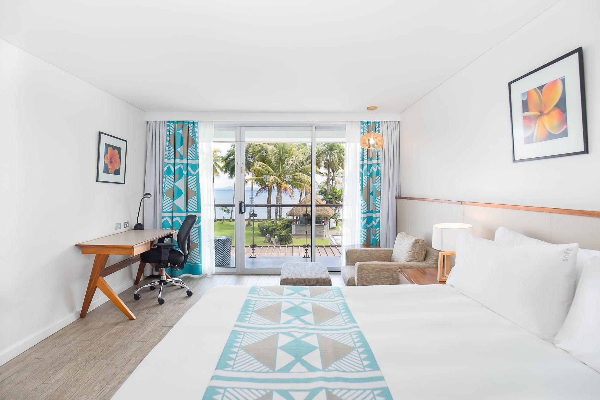 1 King Bed Sea View Non-Smoking