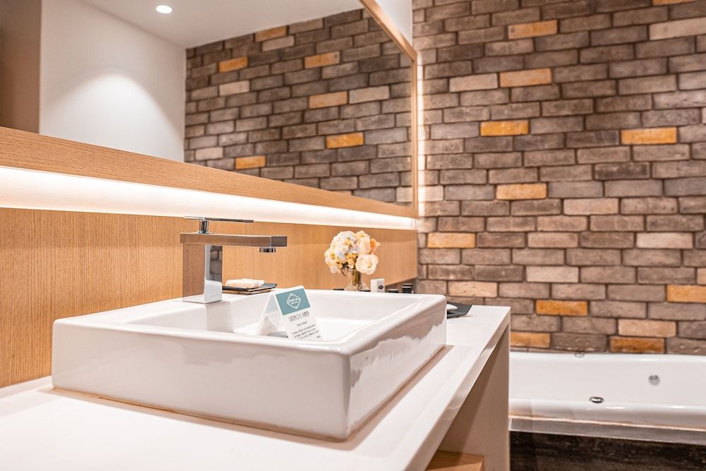 Hotel Punto MX Suite, 1 King Bed, Hot Tub 3