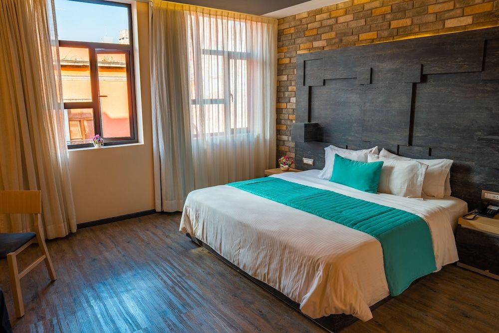 Hotel Punto MX Suite, 1 King Bed, Hot Tub