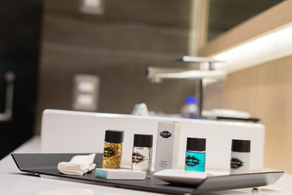 undefined Hotel Punto MX 9