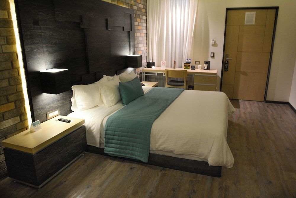 undefined Hotel Punto MX 4