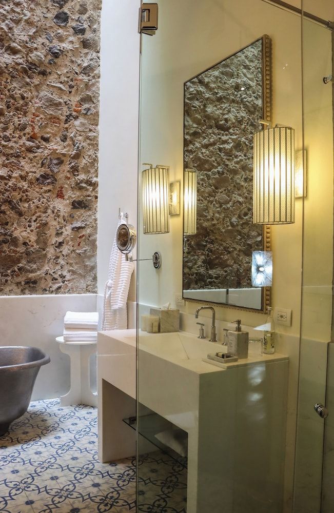 Hotel Casa Blanca 7 Grand Suite, 1 King Bed 17