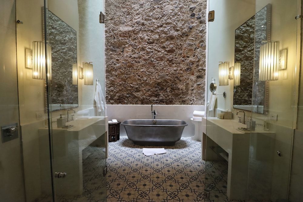 Hotel Casa Blanca 7 Grand Suite, 1 King Bed 15