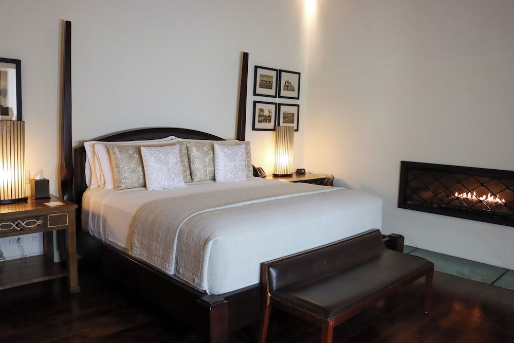 Hotel Casa Blanca 7 Deluxe Room, 1 King Bed 8