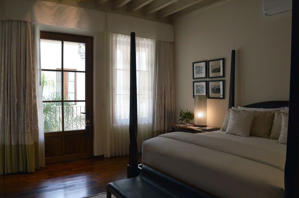 Hotel Casa Blanca 7 Signature Suite, 1 King Bed 12