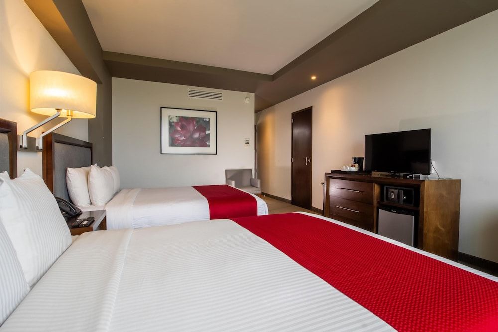 Best Western Plus Santa Cecilia Pachuca Standard Room, 2 Queen Beds, Non Smoking, Connecting Rooms 3