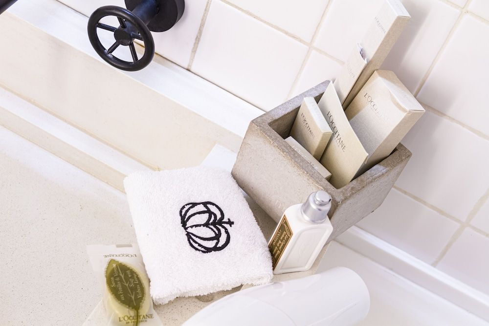 undefined Hotel Carlota 10