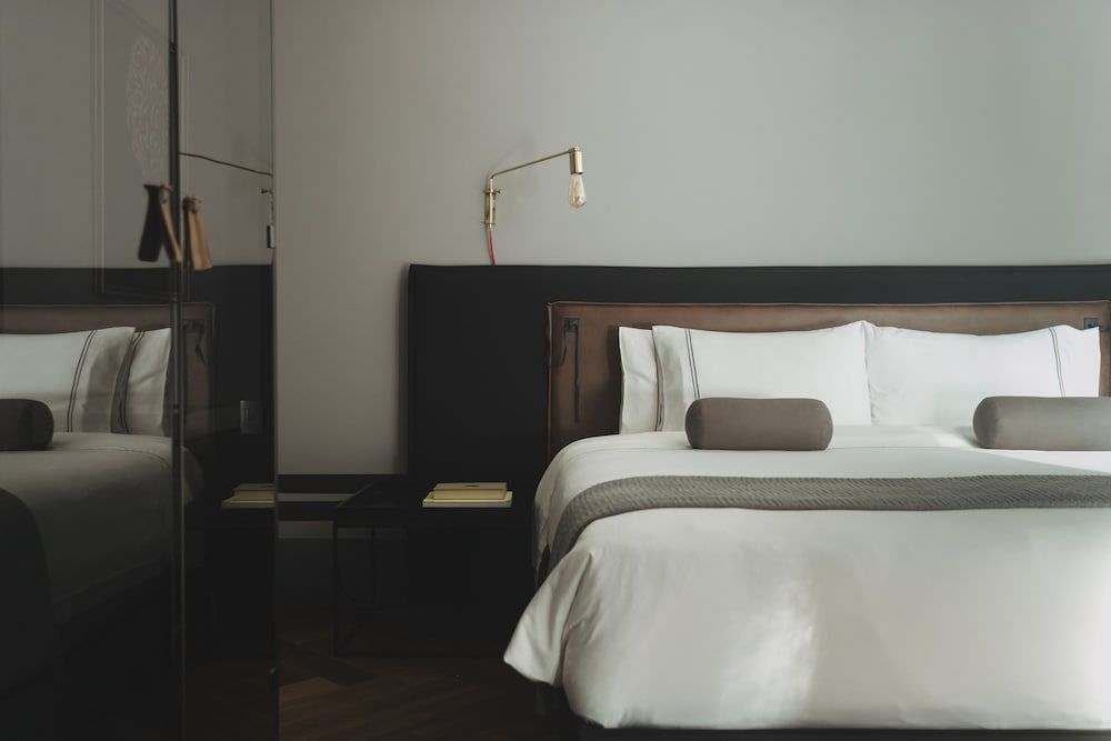 Superior Room, 1 King Bed