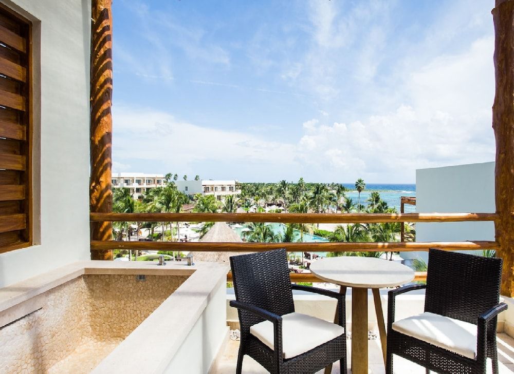 Romance Master Suite Ocean View