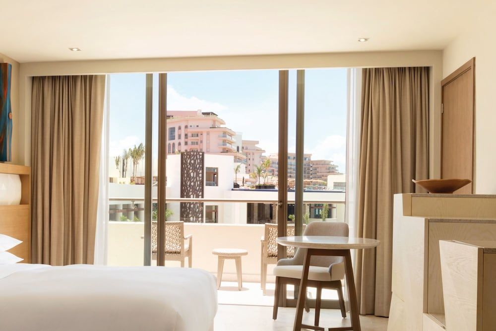 Hyatt Ziva Cancun All Inclusive Resort View King (with Sofa Bed) 4