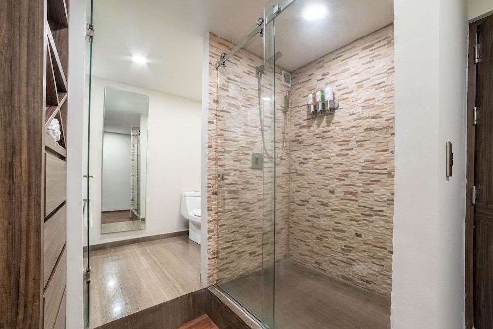 Flow Condesa Junior Suite, 1 King Bed, City View 15