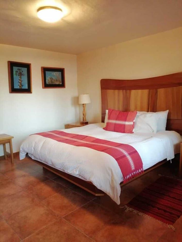 Superior Single Room, 1 King Bed, Jetted Tub