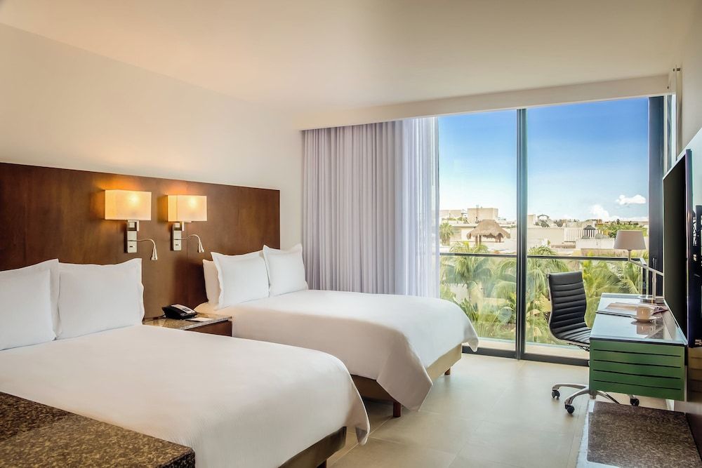 Fiesta Inn Playa del Carmen Superior Room, 2 Double Beds 4