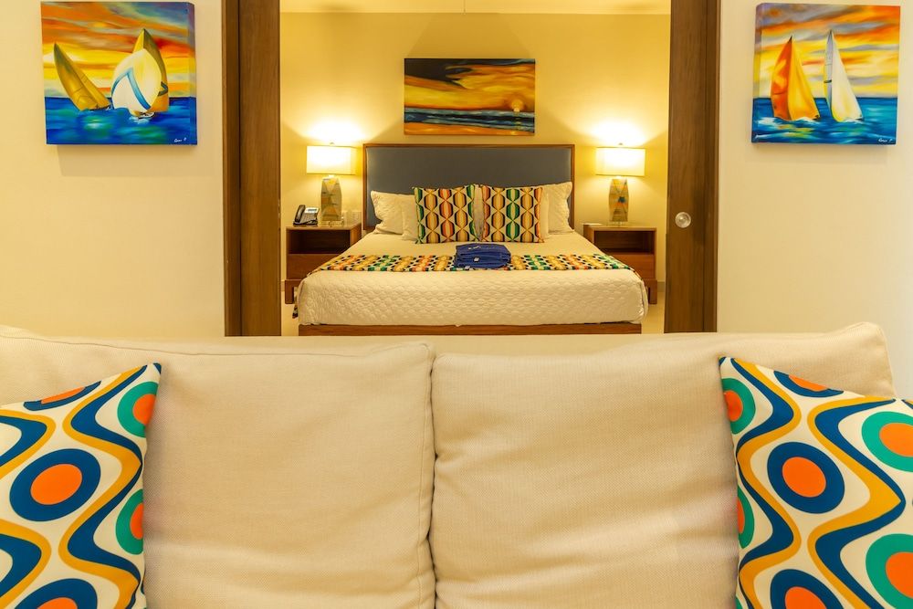 V Azul Vallarta - Luxury Vacation Rental- Adults Only Luxury Suite, 1 Bedroom, Kitchen, Ocean View 2