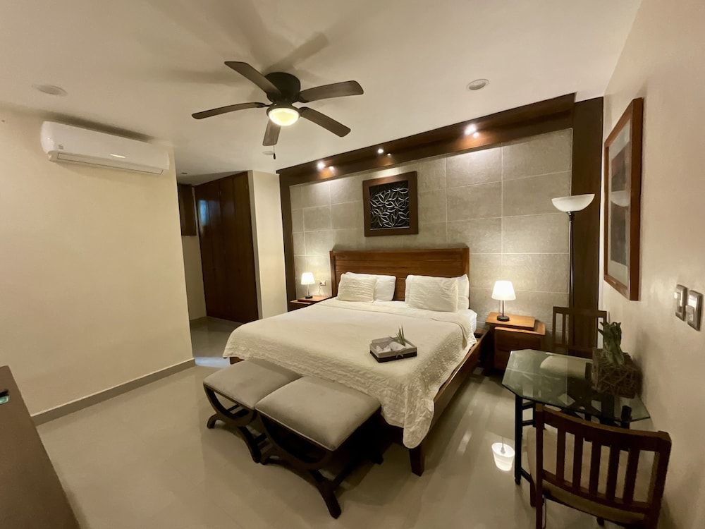 El Zaguán Colonial by GuruHotel Deluxe Room, 1 King Bed 6