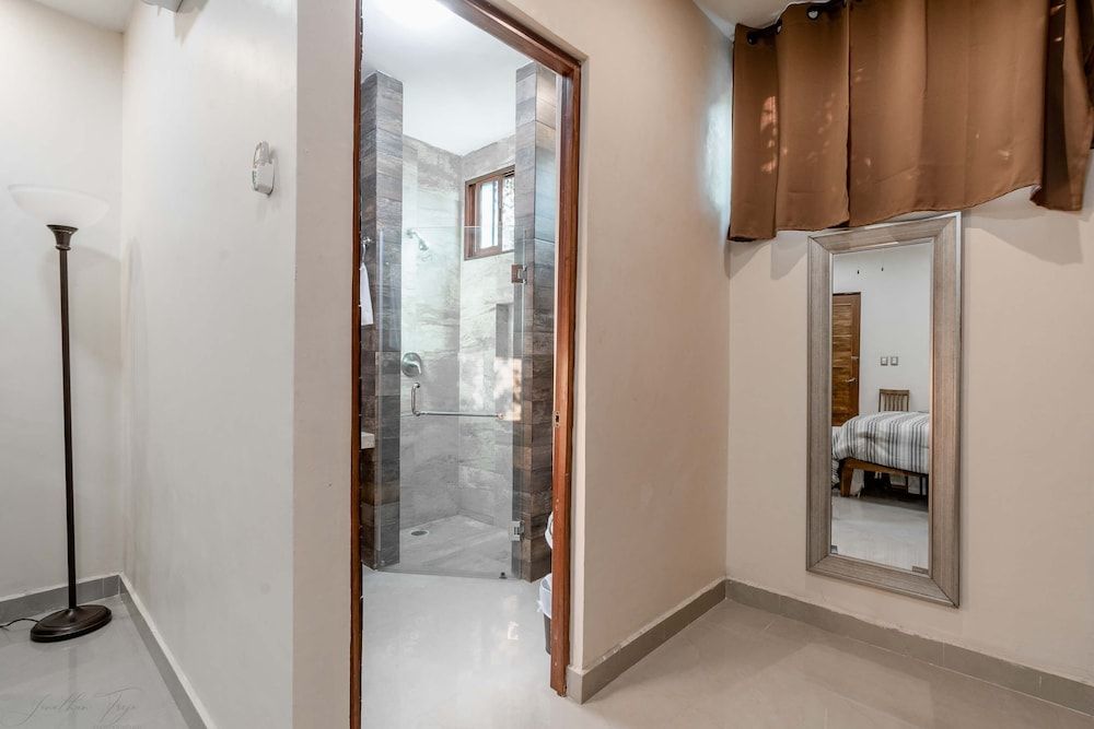 El Zaguán Colonial by GuruHotel Deluxe Room, 1 King Bed 15