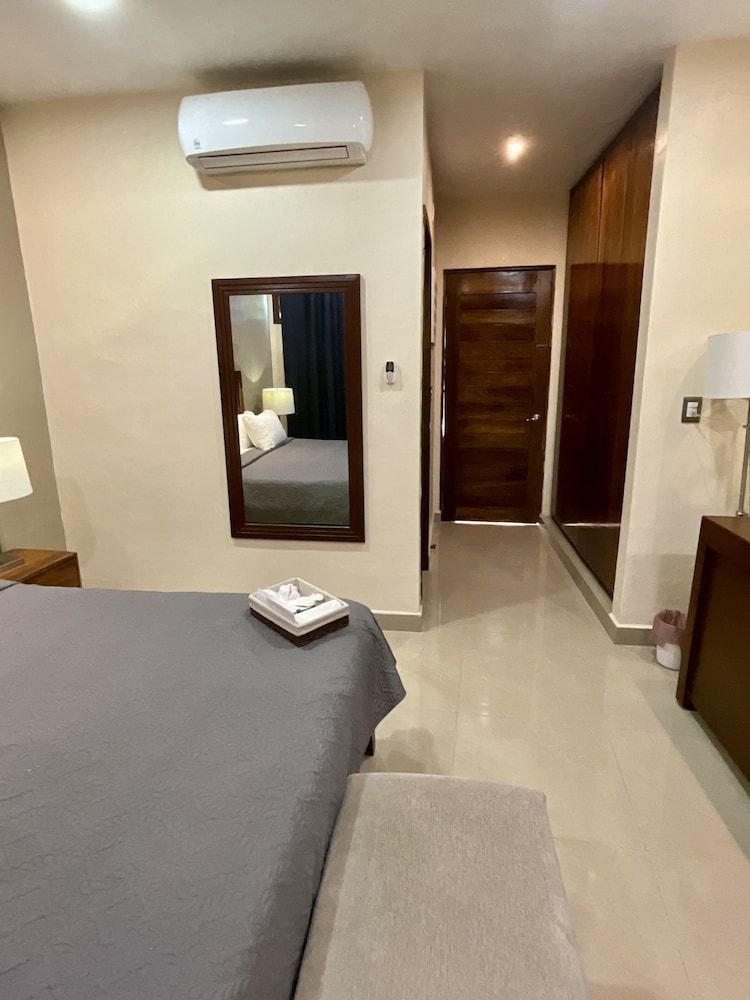 El Zaguán Colonial by GuruHotel Deluxe Room, 1 King Bed 11