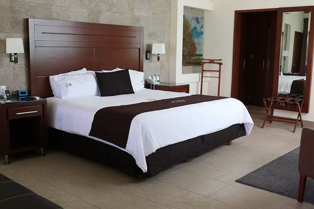 Hotel Ecce Inn & Spa Suite 1 Double Bed 8
