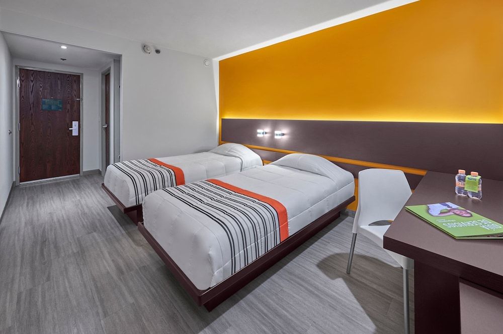 City Express Junior by Marriott Tuxtepec Room, 2 Twin Beds 3