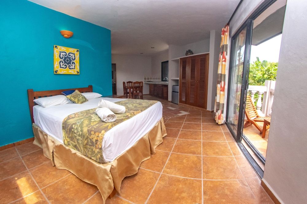 Premium Room, 1 Bedroom, Ocean View, Beachfront (Queen)