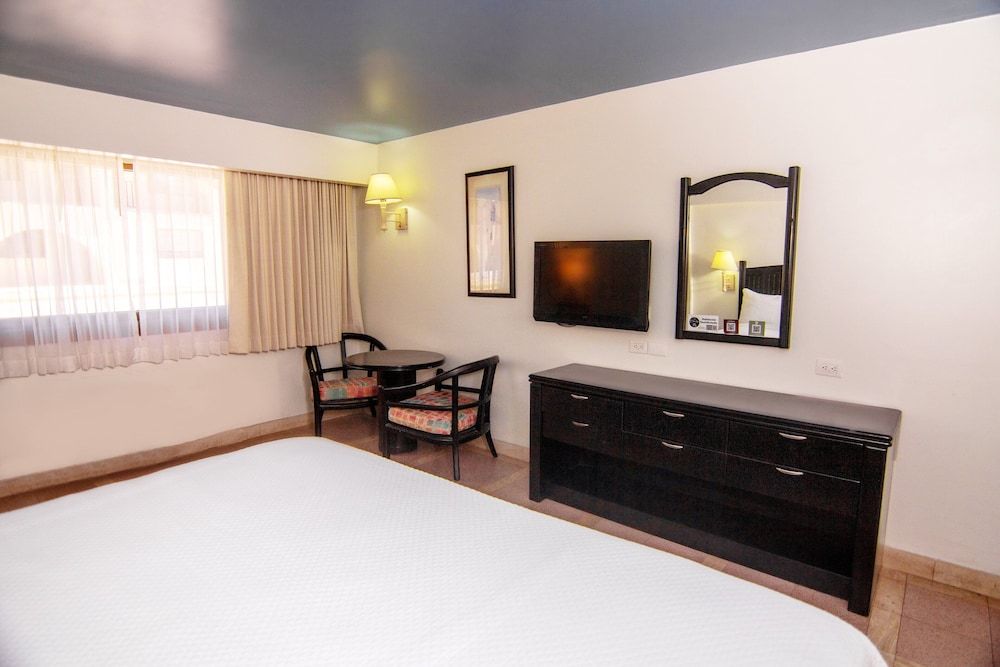 Superior Room, 1 King Bed