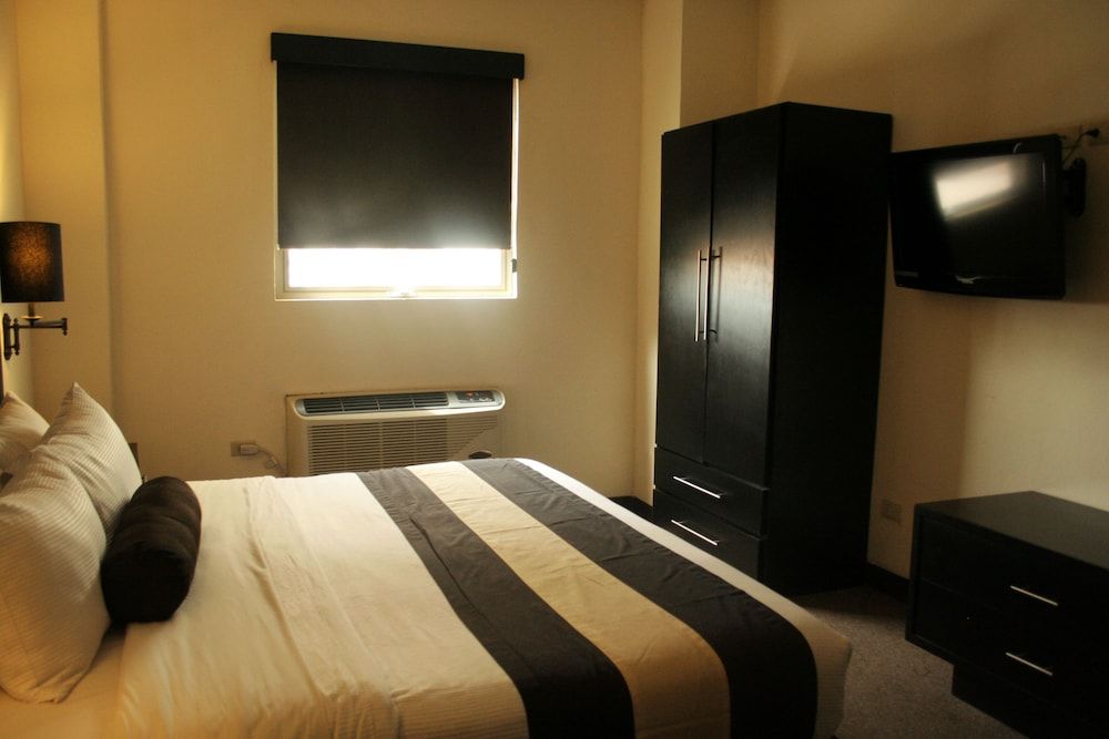 Hotel El Camino Inn & Suites Standard Room 2