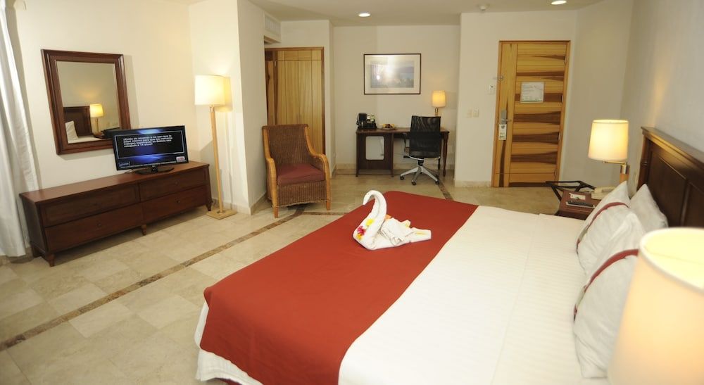 Gamma Plaza Ixtapa Superior Room, 1 King Bed 3