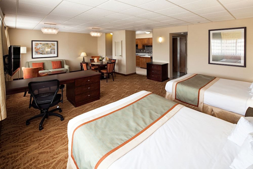 Junior Suite, 2 Queen Beds