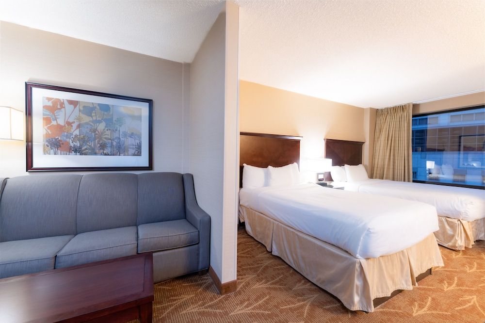 Suite, 2 Double Beds, Poolside