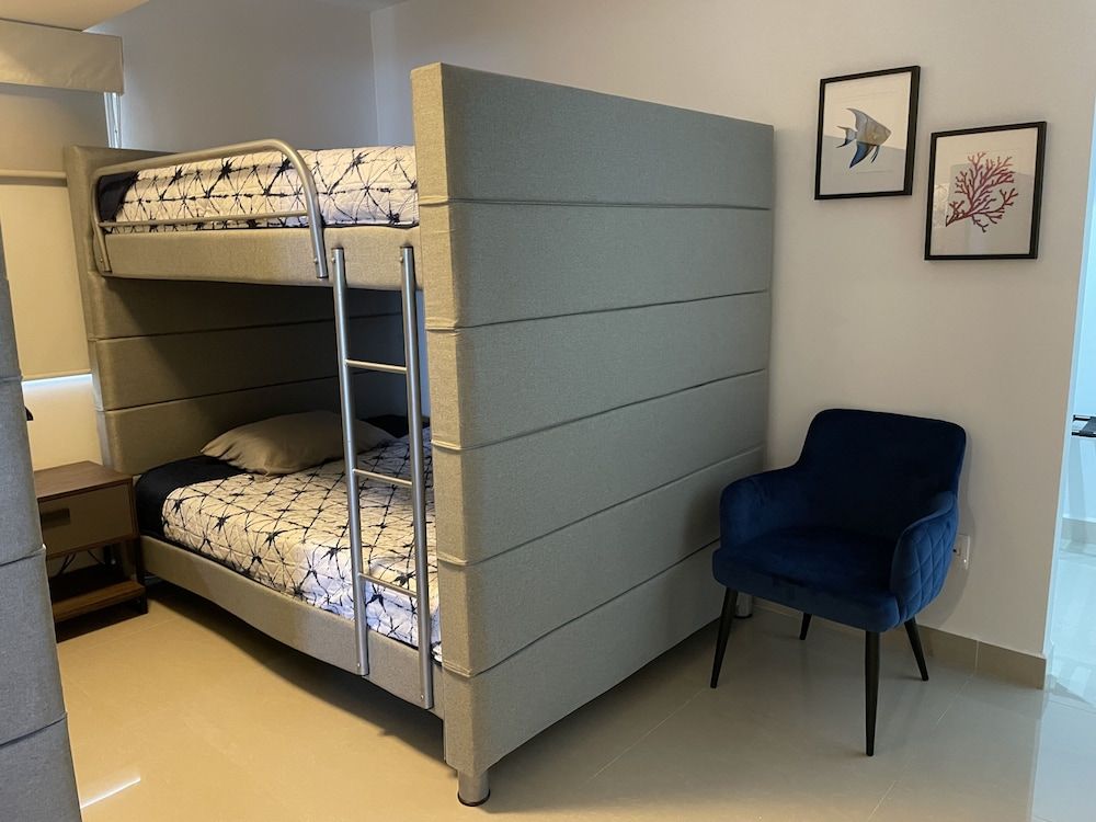 Quintas del Mar II Deluxe Apartment 10