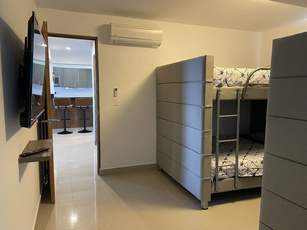 Quintas del Mar II Deluxe Apartment 3