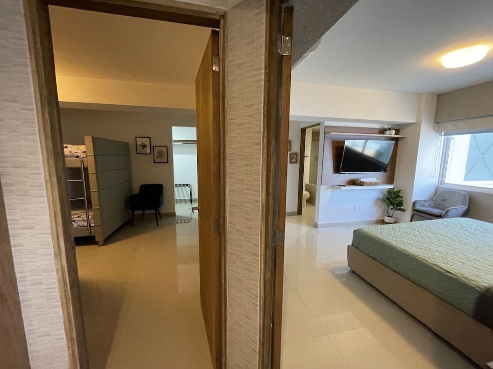 Quintas del Mar II Deluxe Apartment 5