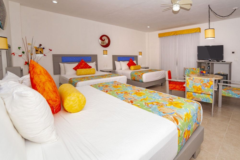 Mestizo Gallery Family Room, 1 Bedroom, Ensuite 3