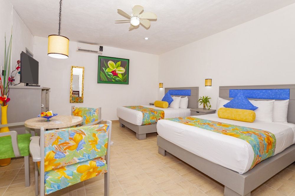 Mestizo Gallery Family Room, Multiple Beds, Ensuite 3