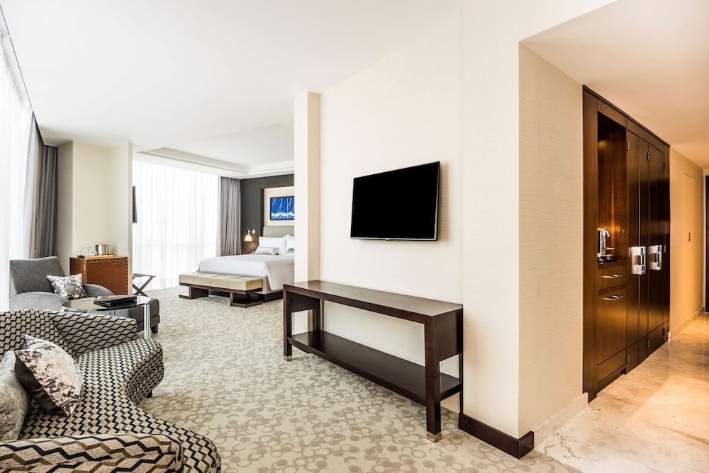 Hyatt Regency San Luis Potosi Suite, 1 King Bed 6