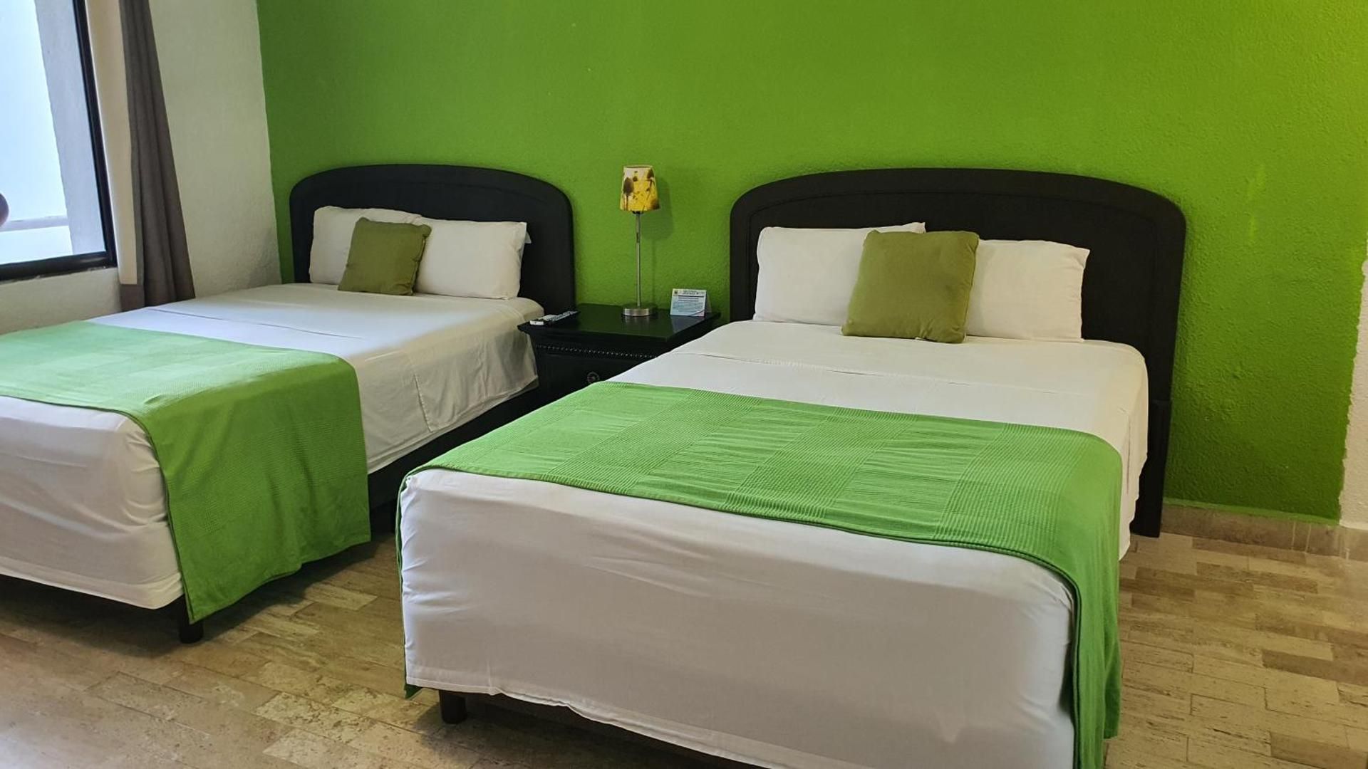 undefined Nirvana Hotel - Cancun Hotel Zone 9