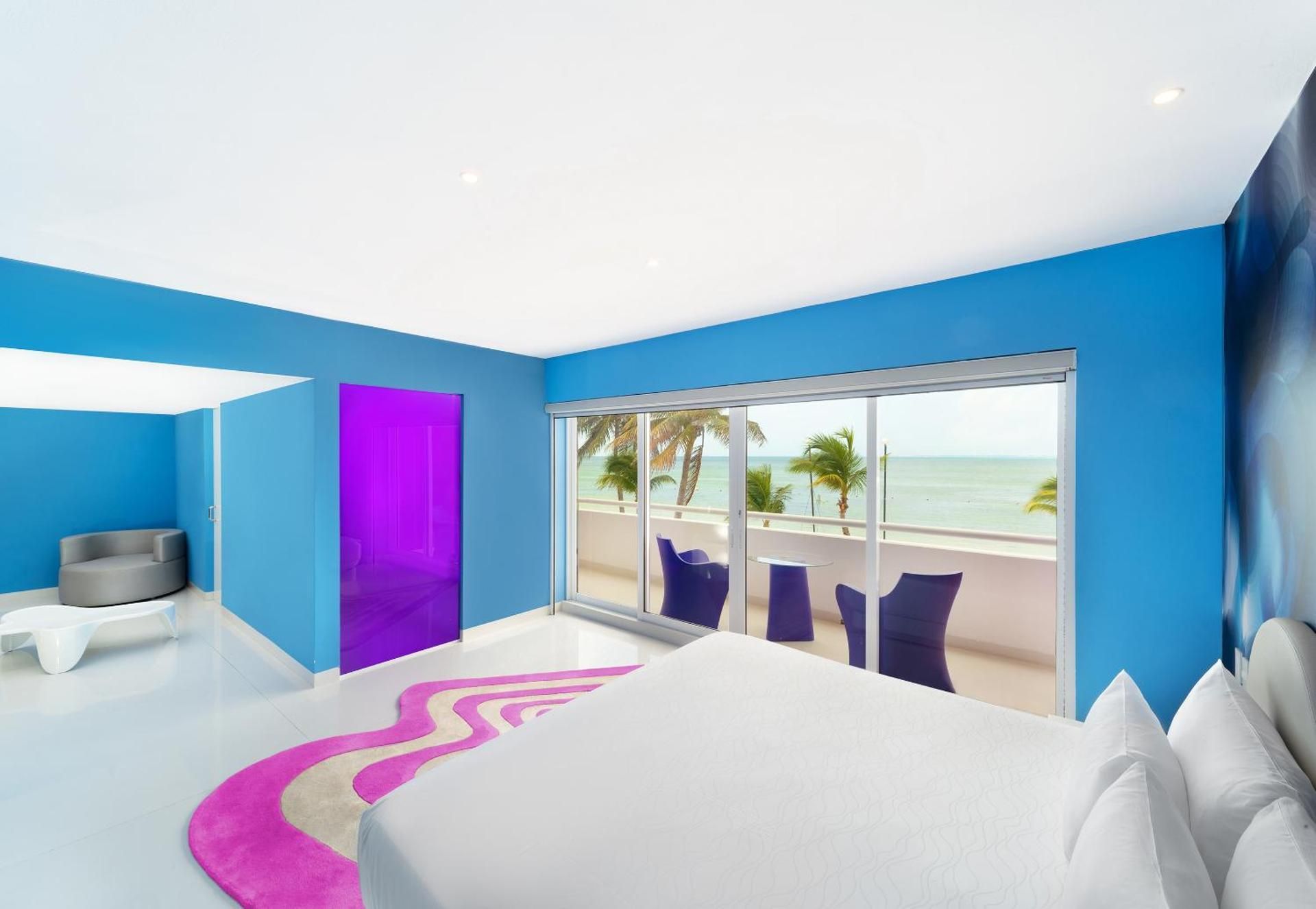 Seduction Beach Front Room