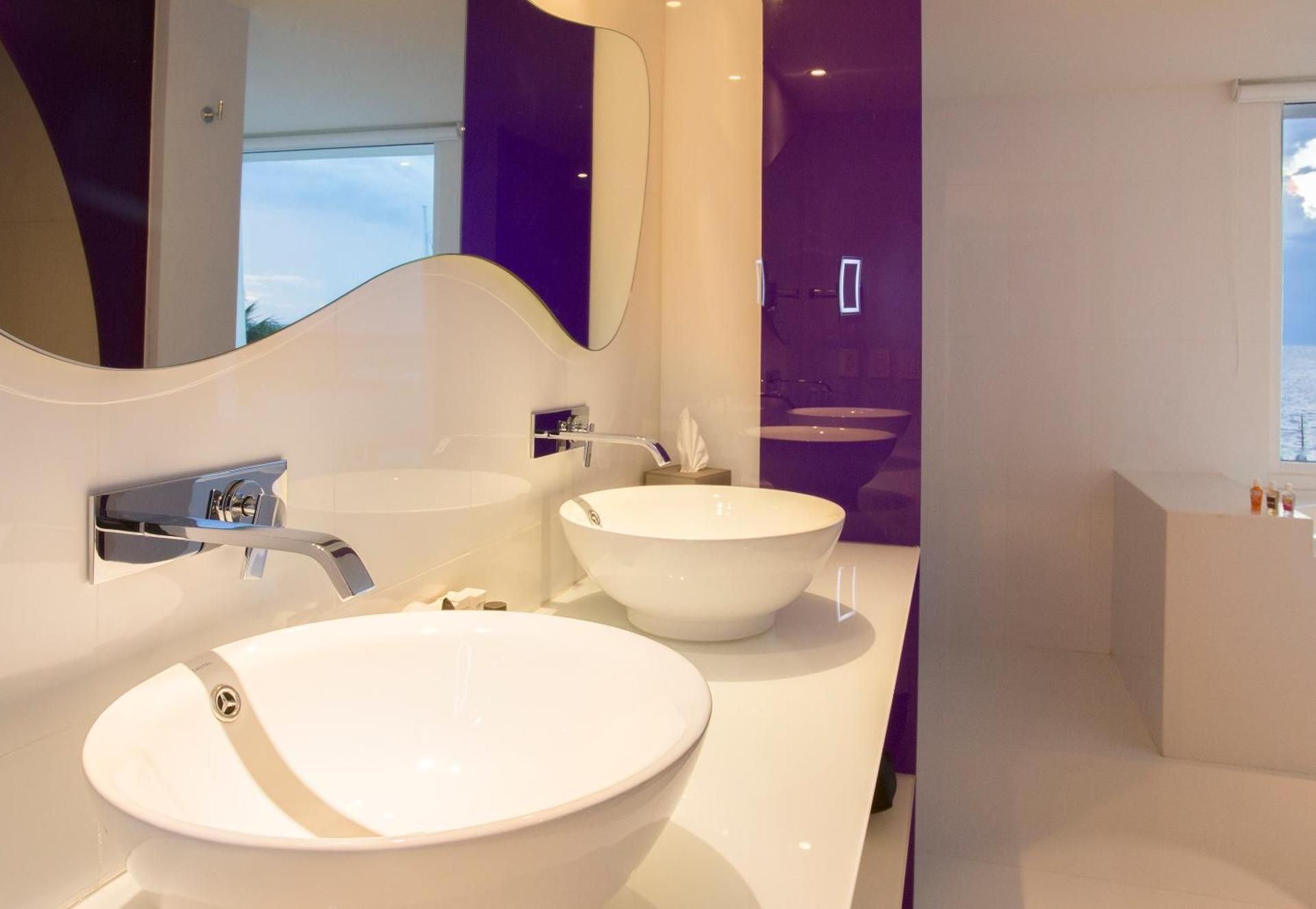 Seduction Beach Front Room