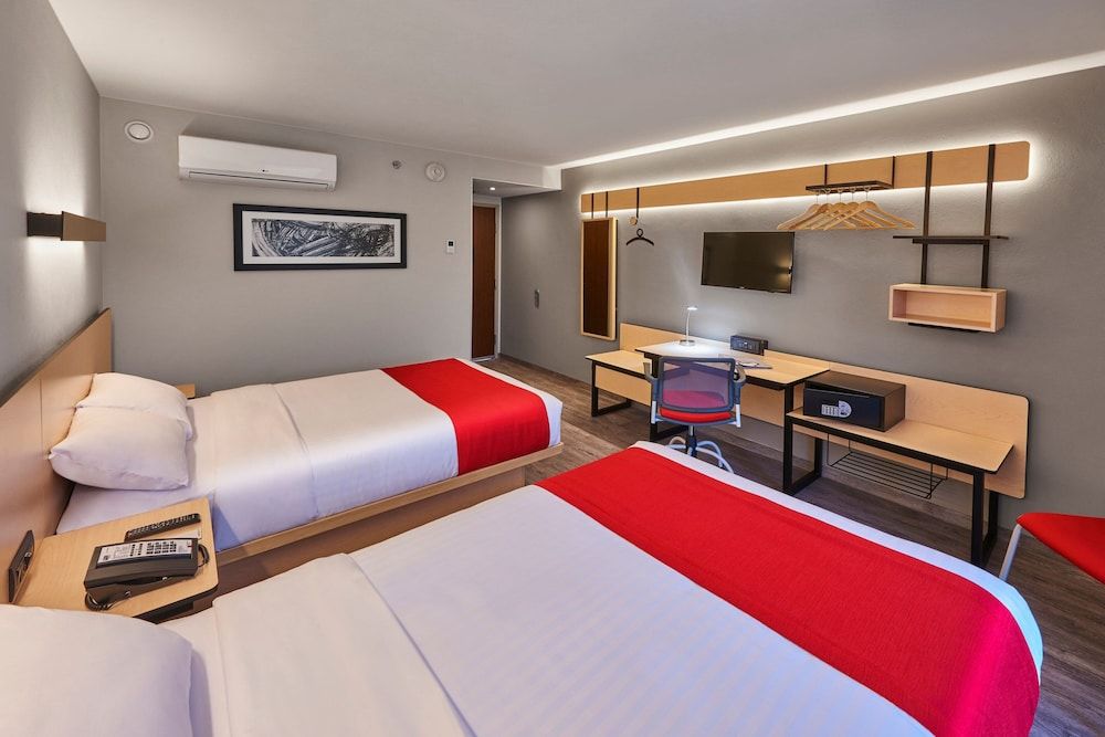 City Express Plus by Marriott Guadalajara Palomar Room, 2 Double Beds 3