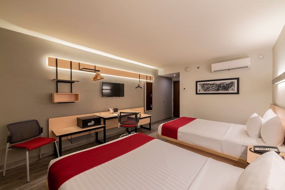 City Express Plus by Marriott Guadalajara Palomar Room, 2 Double Beds 2